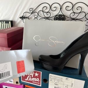 Jessica Simpson black platform heels